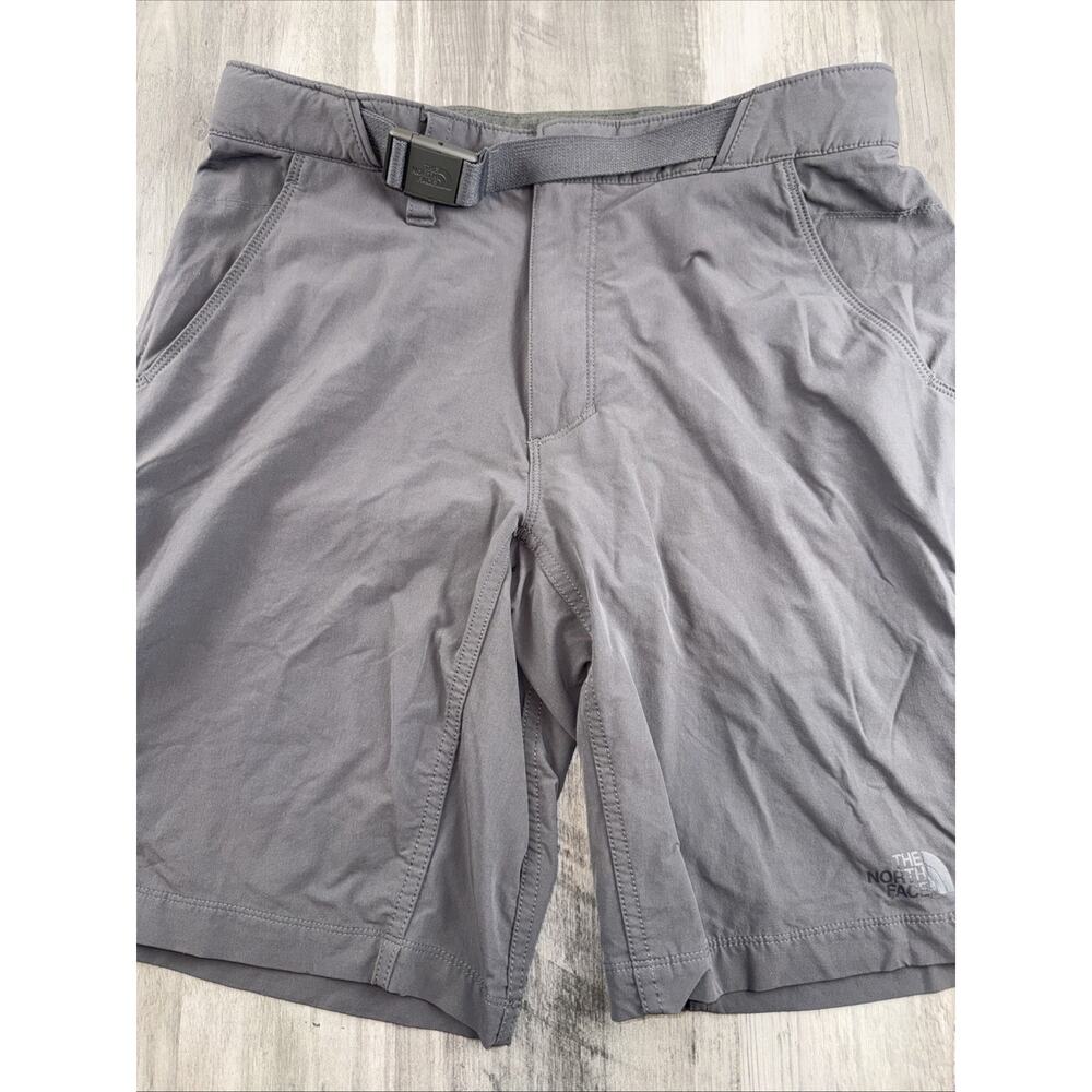 North Face Men’s Gray Shorts Size 32